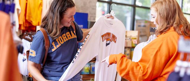 Students shopping in the Pio Shop